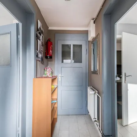 Modern In With Terrace Holiday home *