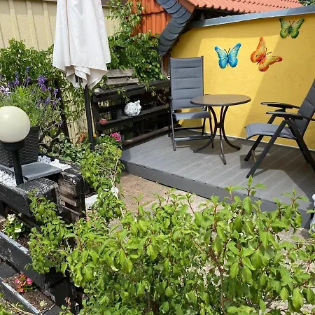 Modern In With Terrace *